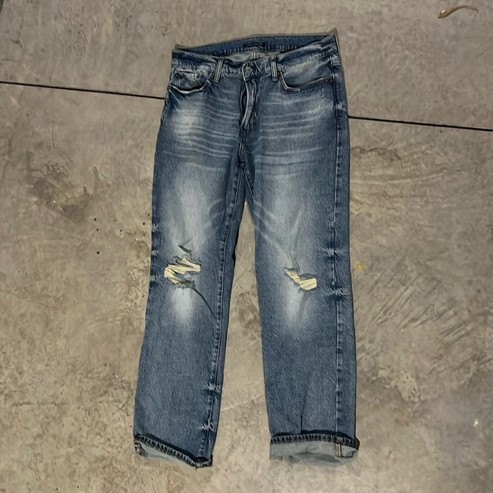 Lucky brand 363 vintage straight men’s jean. Size 33/32.